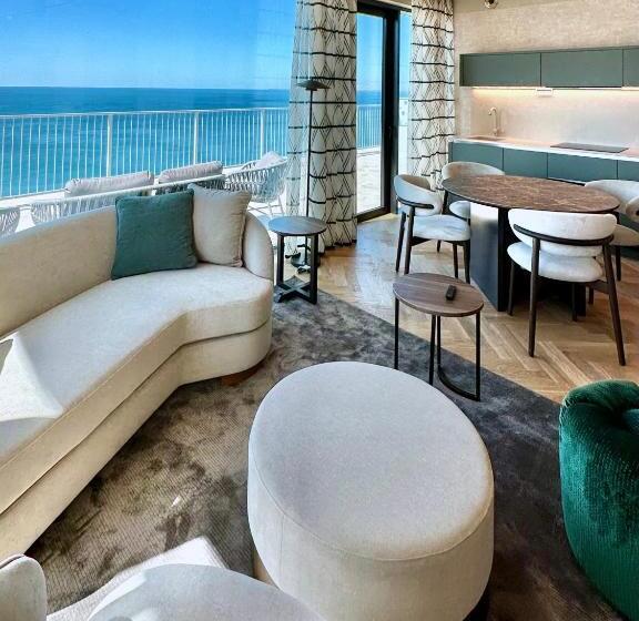 فندق Maximilian Suites