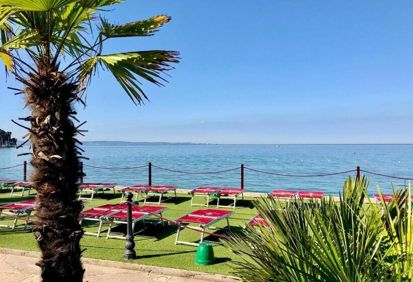 فندق Maximilian Suites