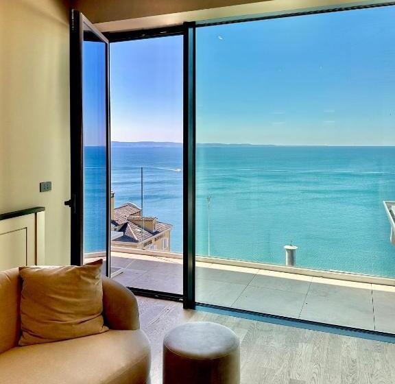 فندق Maximilian Suites