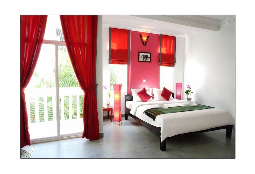 فندق Paris Angkor Boutique