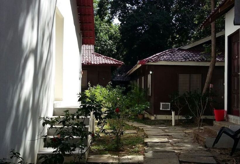فندق Perhentian Tropicana Inn