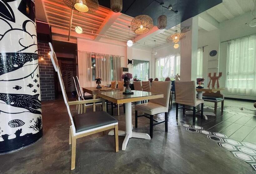 هتل The Apple Peach House