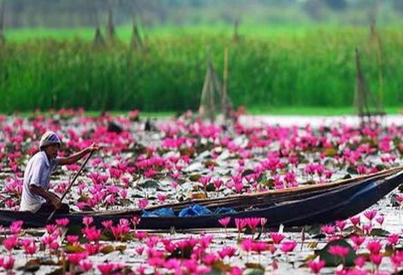 בית מלון כפרי The Infinite Resort Nakhon Sawan