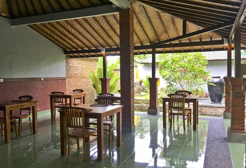 Hotel Wana Ukir Ubud