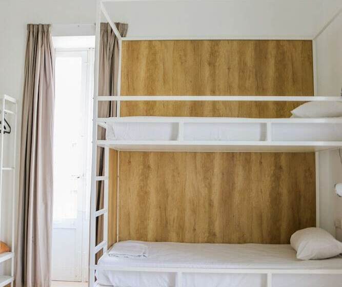 Follow The Sun Boutique Hostel