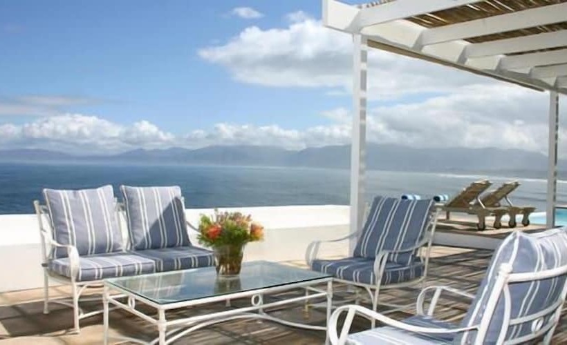 La Petite Baleine Oceanfront Luxury Villa