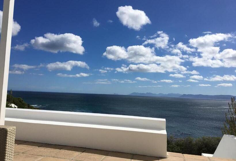 La Petite Baleine Oceanfront Luxury Villa