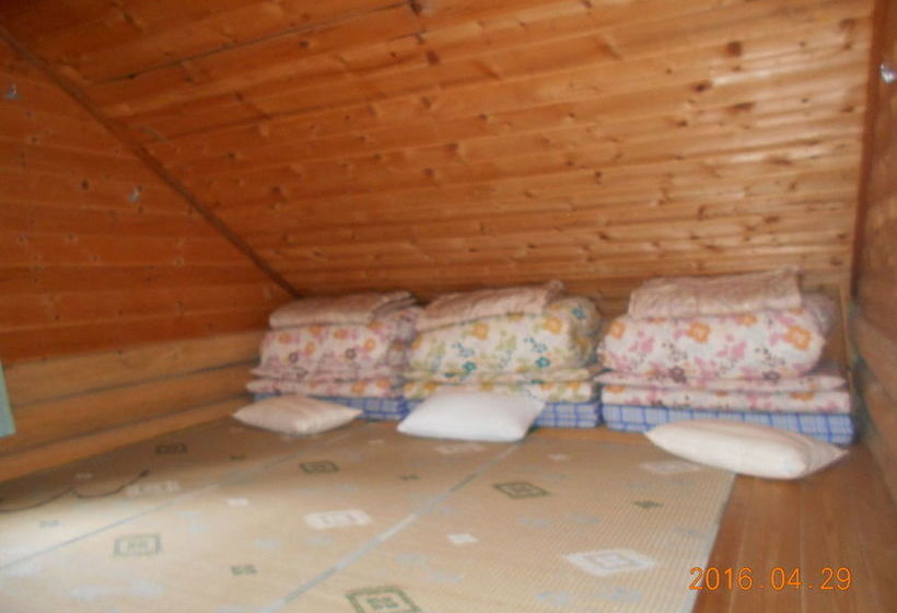 Log Yukari Guest House