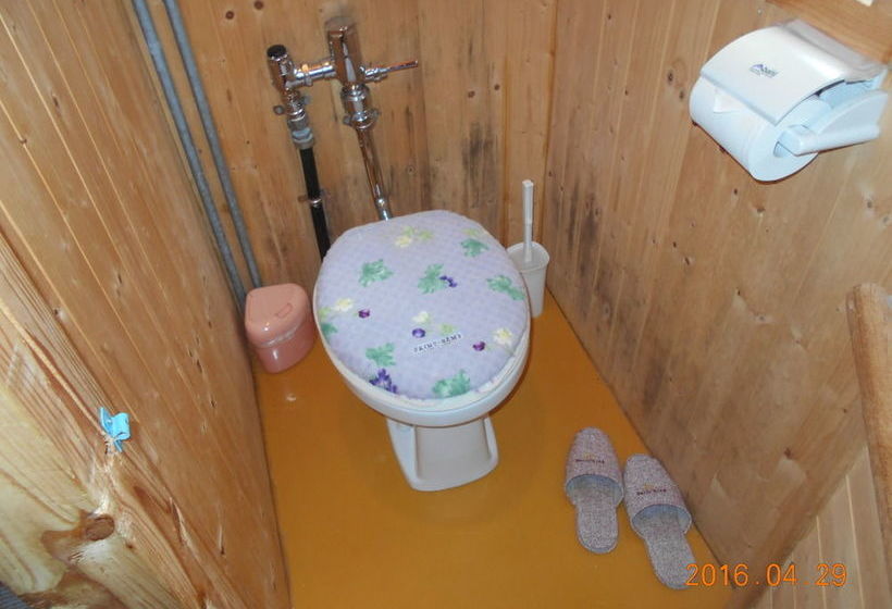 Log Yukari Guest House