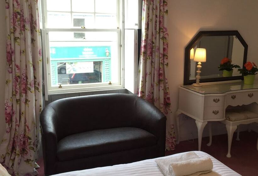 مبيت وإفطار Lovat House