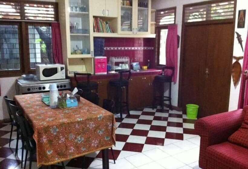 פנסיון Bangka Bed And Breakfast