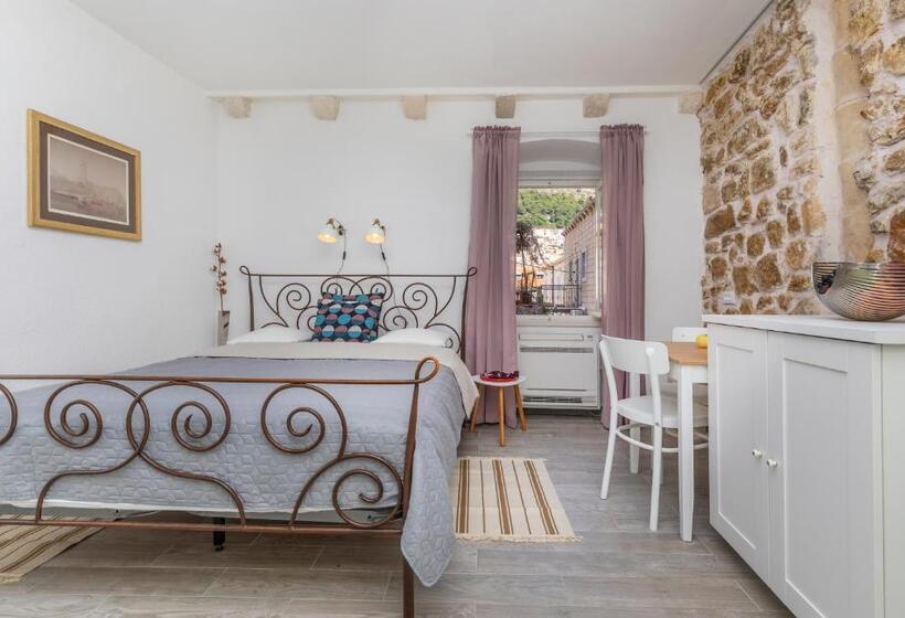 بنسيون Booba Rooms