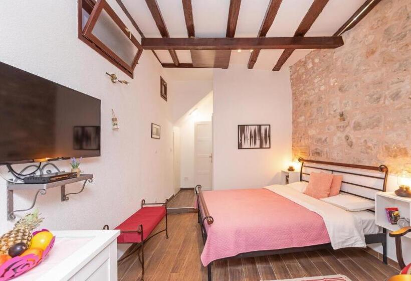 بنسيون Booba Rooms