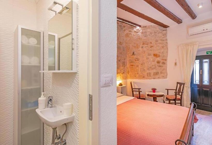 بنسيون Booba Rooms