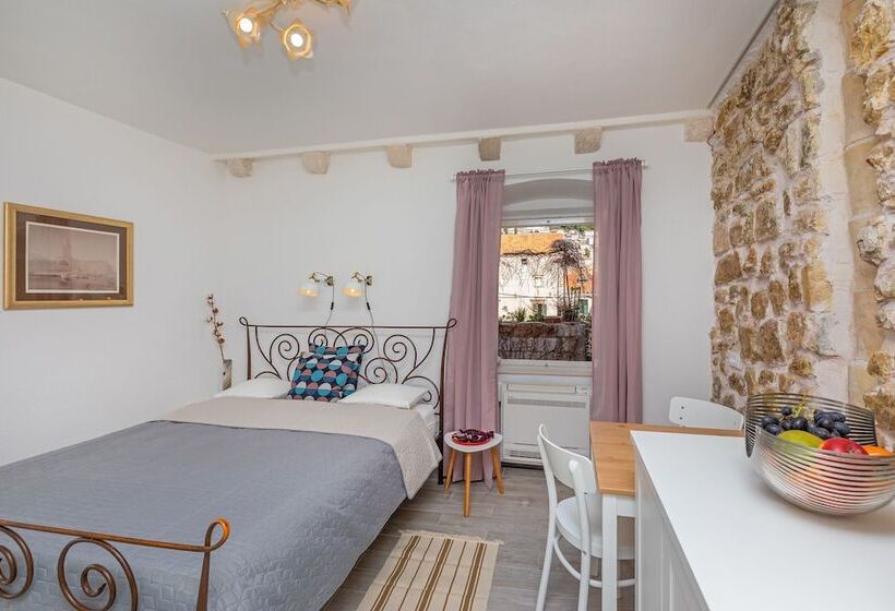 بنسيون Booba Rooms