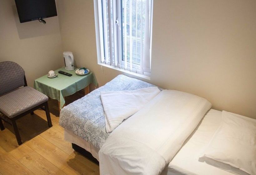 פנסיון Cherwell Guest House