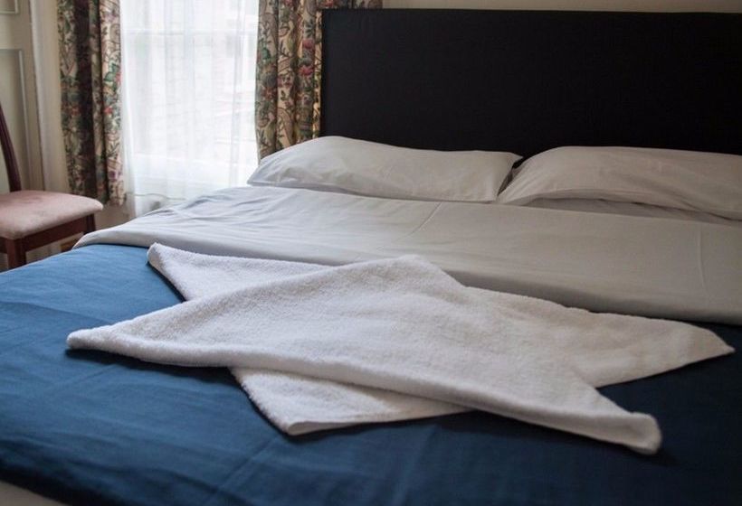 פנסיון Cherwell Guest House