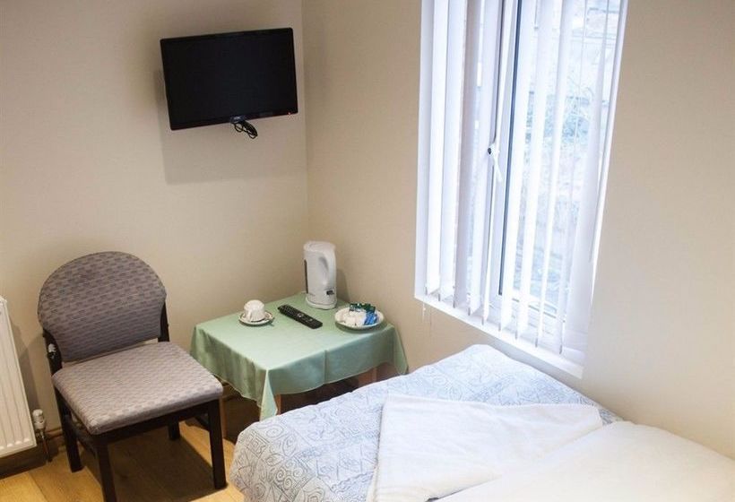 פנסיון Cherwell Guest House