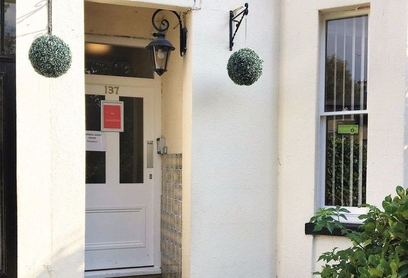 פנסיון Cherwell Guest House