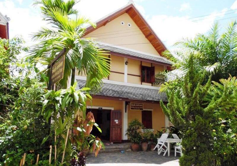 بنسيون Golden Lotus Place