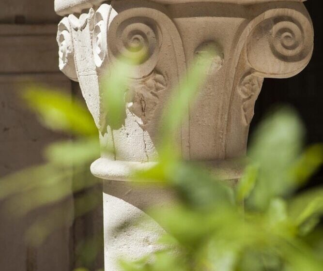 پانسیون Grgur Ninski Rooms