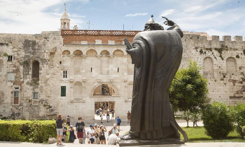 پانسیون Grgur Ninski Rooms