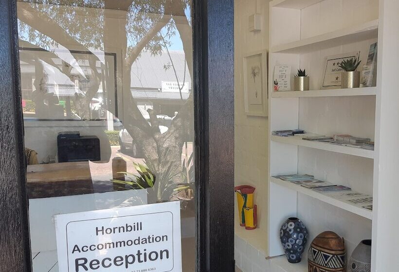 膳宿费 Hornbill House