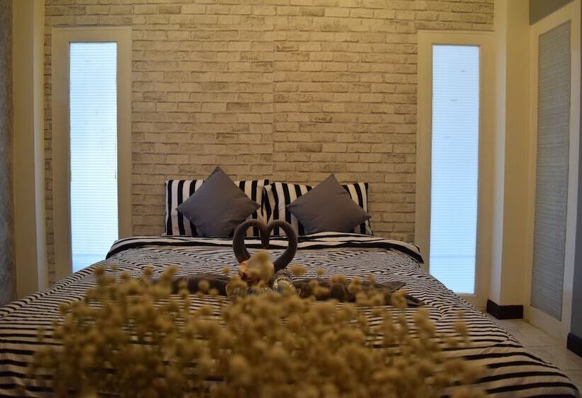 بنسيون I   Talay