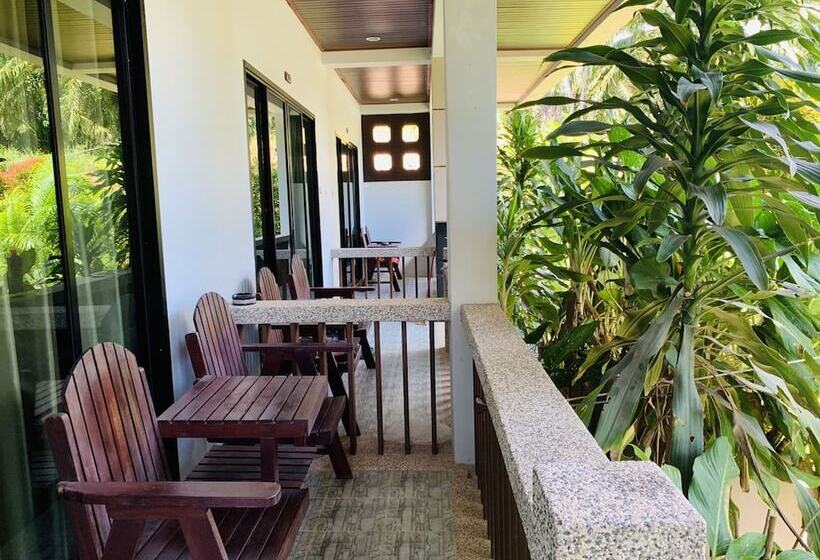 펜션 Phongpipat Lanta Mansion