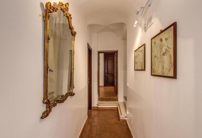 پانسیون Piccolo Trevi Suites