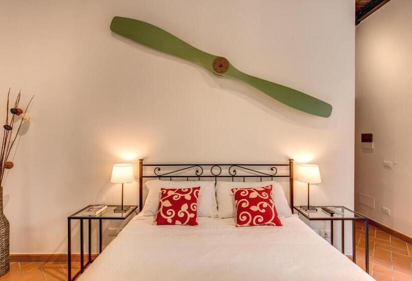 پانسیون Piccolo Trevi Suites