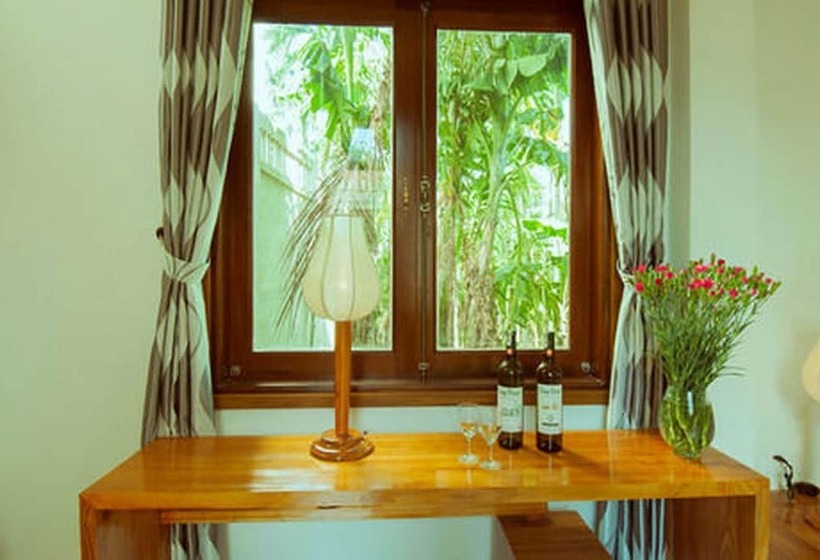 پانسیون Riverside Plum Garden Villa