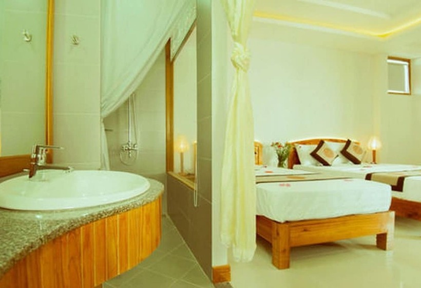 پانسیون Riverside Plum Garden Villa