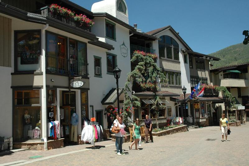 Plaza Lodge By Destination