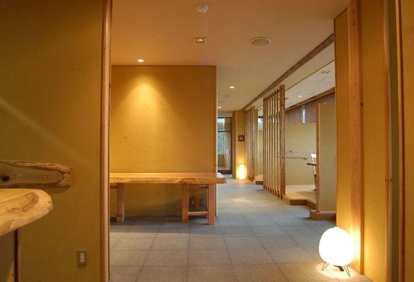 Ryokan 山荘 風の杜 Sanso Kazenomori