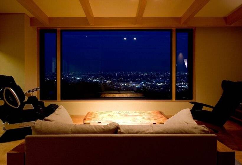 Ryokan 山荘 風の杜 Sanso Kazenomori