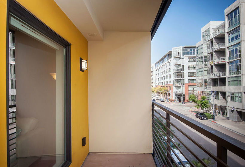 Sunshine Suites At East Village