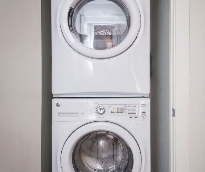 Sunshine Suites At East Village