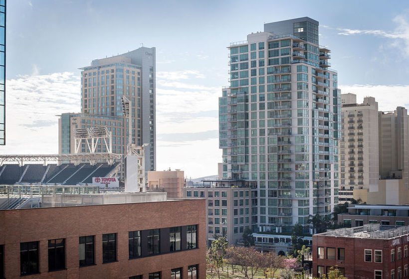 Sunshine Suites At East Village