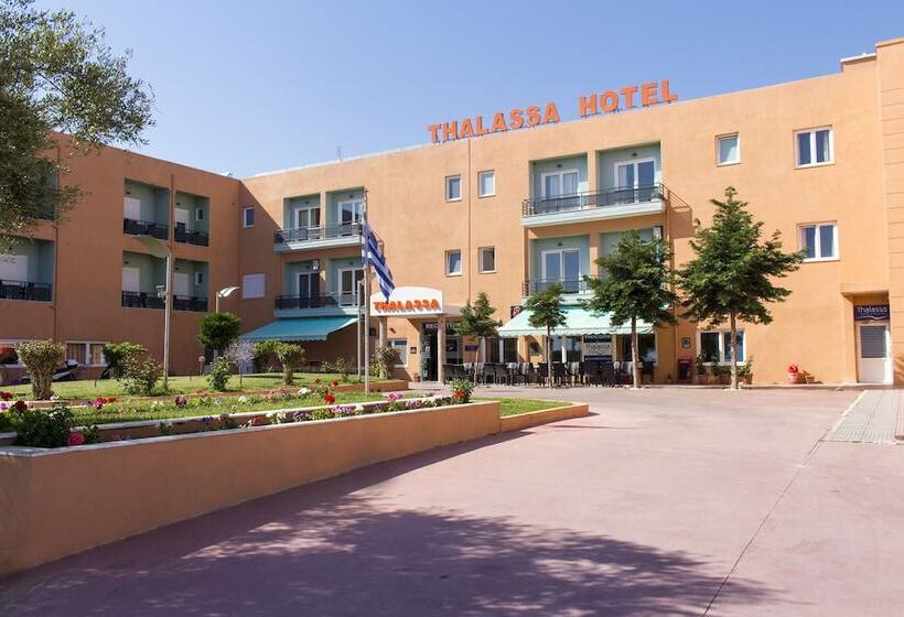 Thalassa Apart