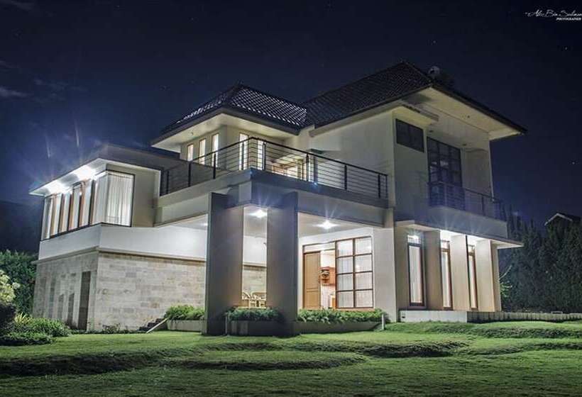 Villa Sophia Cimacan Puncak