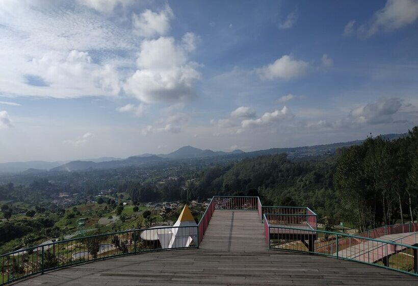 Villa Sophia Cimacan Puncak