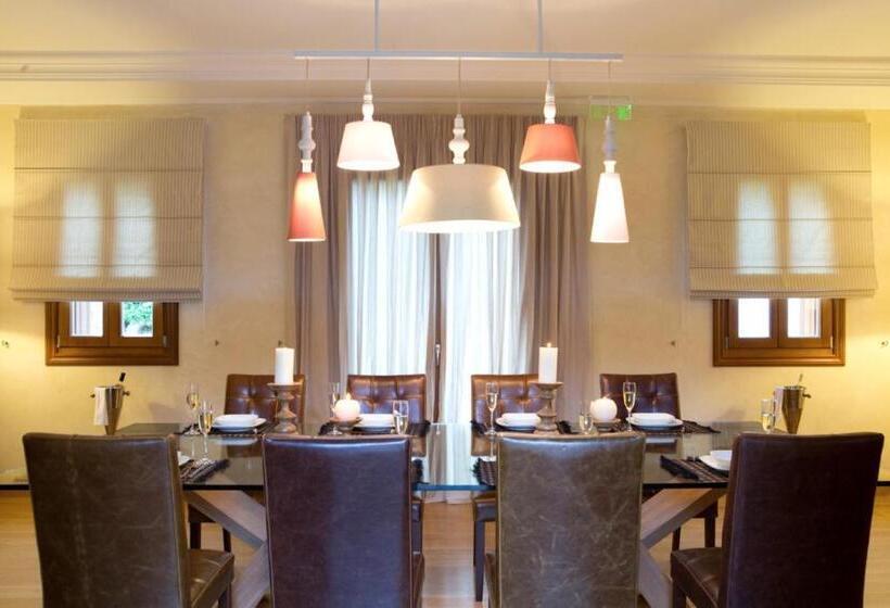 Villa Veneziano Suites & Villa