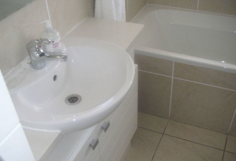 Waterside Living Nautilus 01