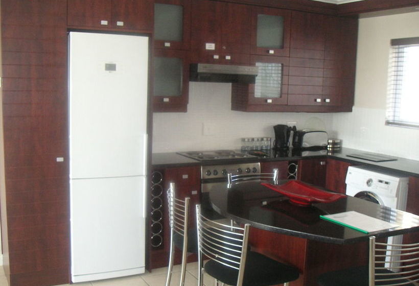 Waterside Living Nautilus 01