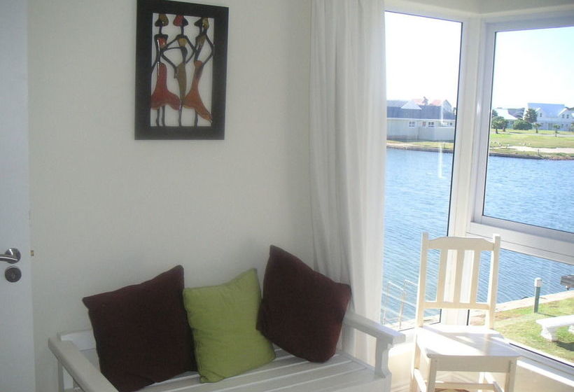 Waterside Living Nautilus 01