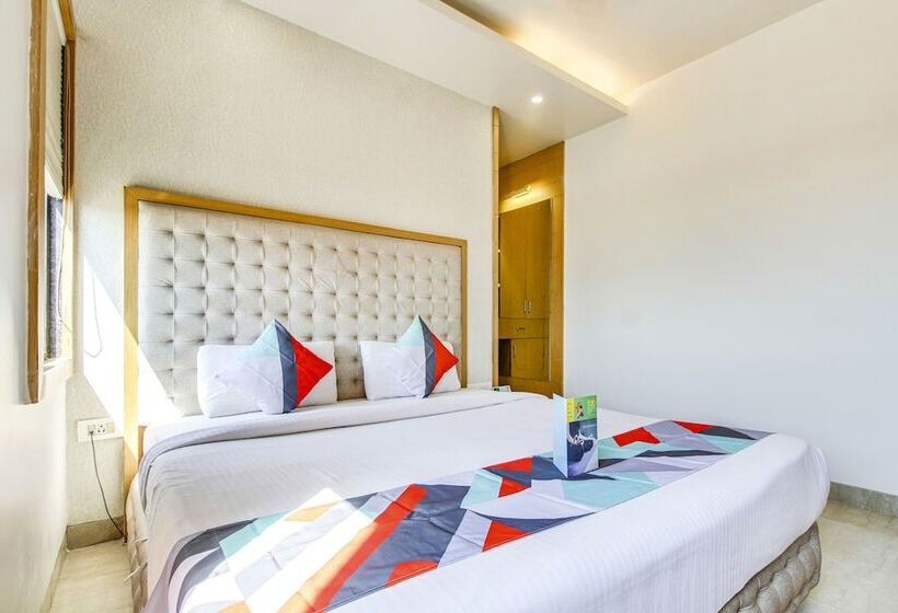 Fabhotel Naman Palace