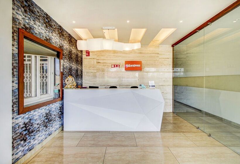 Fabhotel Naman Palace