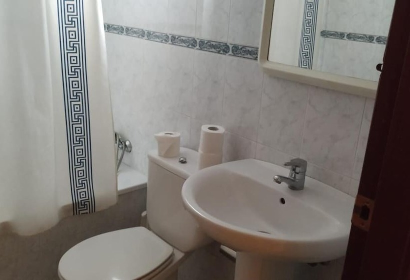 ユースホステル 24h Hostal Antequera