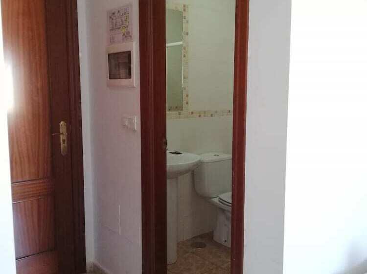 ユースホステル 24h Hostal Antequera